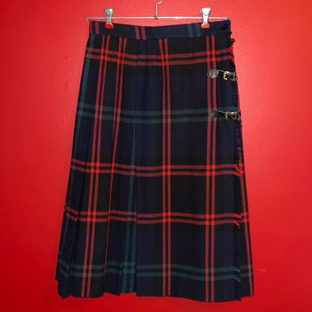 Vintage Plaid Wool Kilt- Dark Academia Sz 9/10